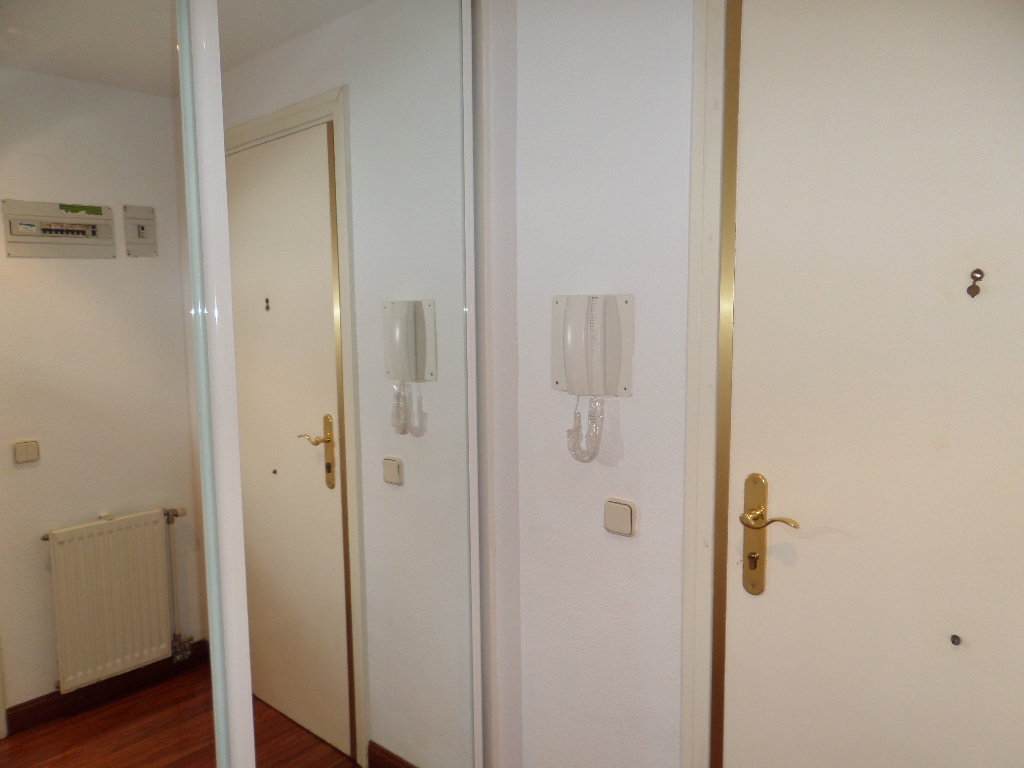 Comunidad de Madrid, 2 Habitaciones Habitaciones,2 BathroomsBathrooms,Piso,En Alquiler,cambroneras,1,1226